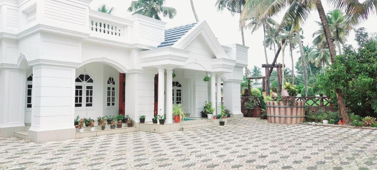Jinan Palace Guest House Jinan Palace Guest House Nedumbassery Buitenkant foto