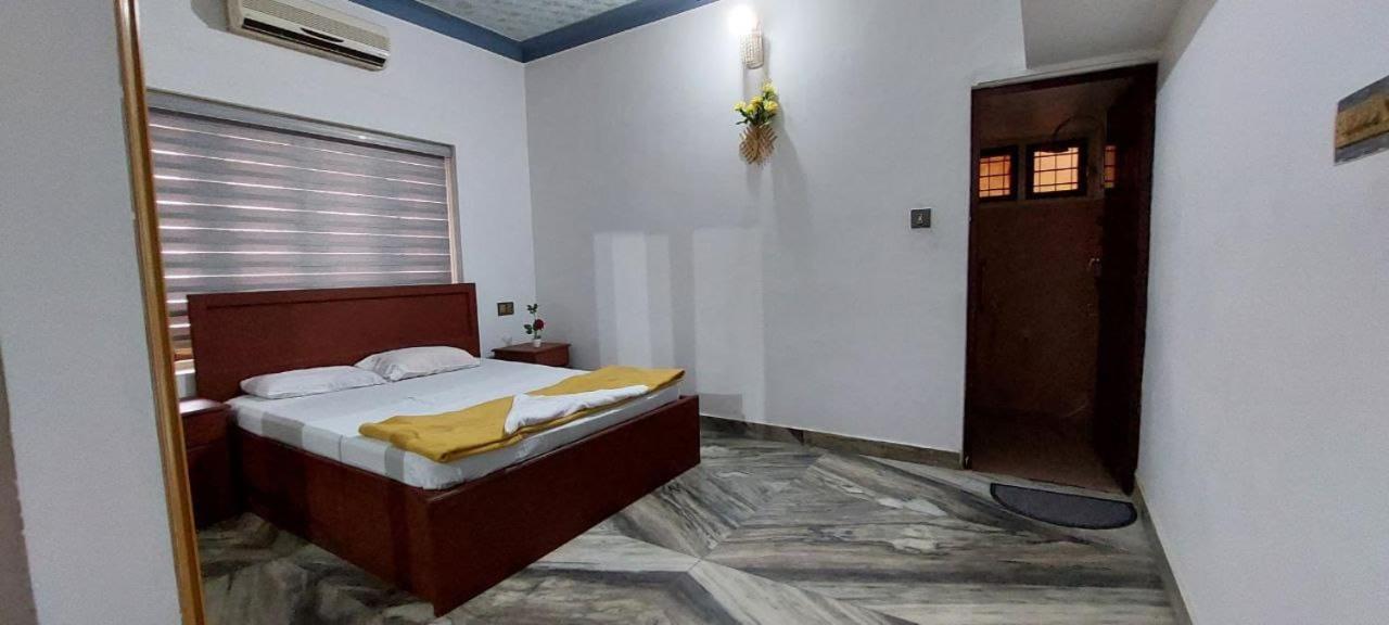 Jinan Palace Guest House Jinan Palace Guest House Nedumbassery Buitenkant foto
