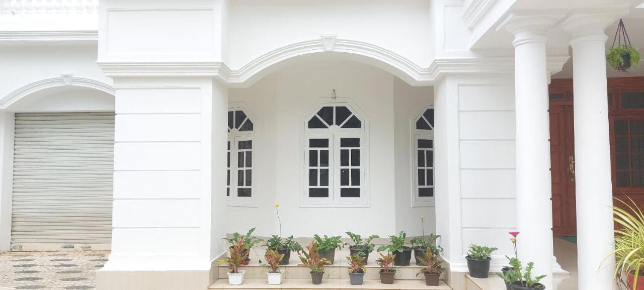 Jinan Palace Guest House Jinan Palace Guest House Nedumbassery Buitenkant foto