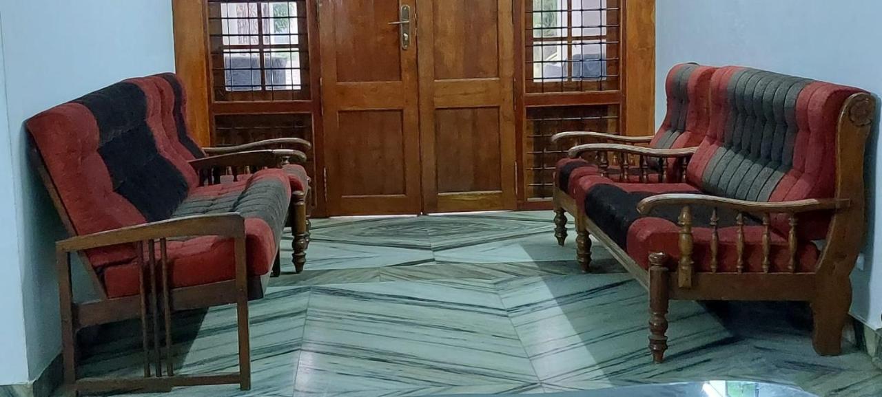 Jinan Palace Guest House Jinan Palace Guest House Nedumbassery Buitenkant foto